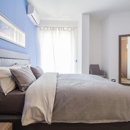 M'Place Apartments ปาแลร์โม ภายนอก รูปภาพ