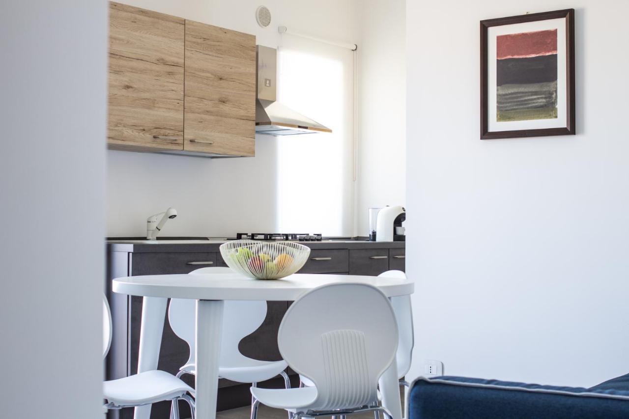 M'Place Apartments ปาแลร์โม ภายนอก รูปภาพ