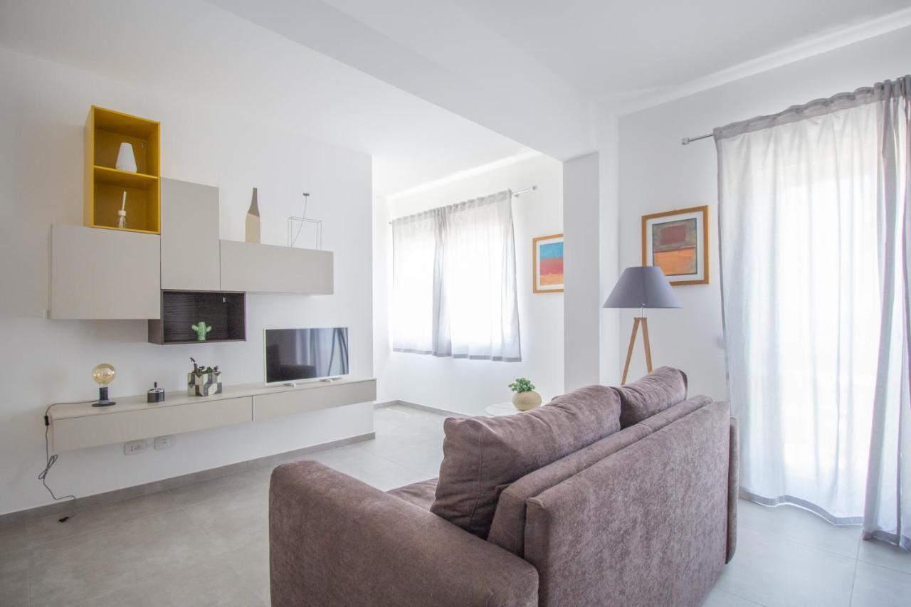 M'Place Apartments ปาแลร์โม ภายนอก รูปภาพ